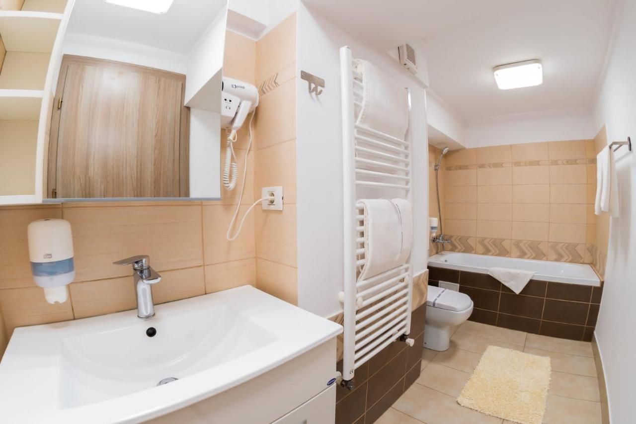 Hotel Avenue Parliament Old Town - Avenue 3*