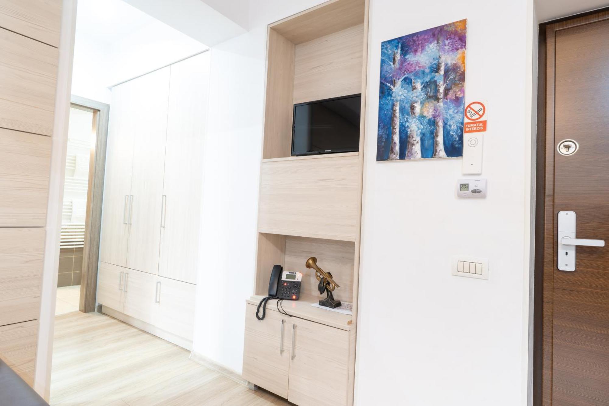 Avenue Parliament Old Town - Avenue Hotel 3*